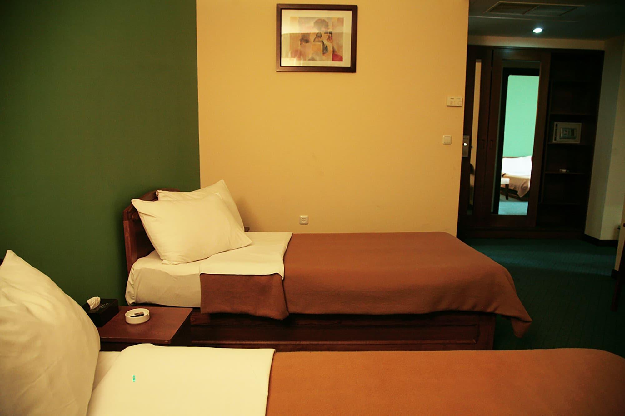 Ararat Hotel Erivan Exterior foto