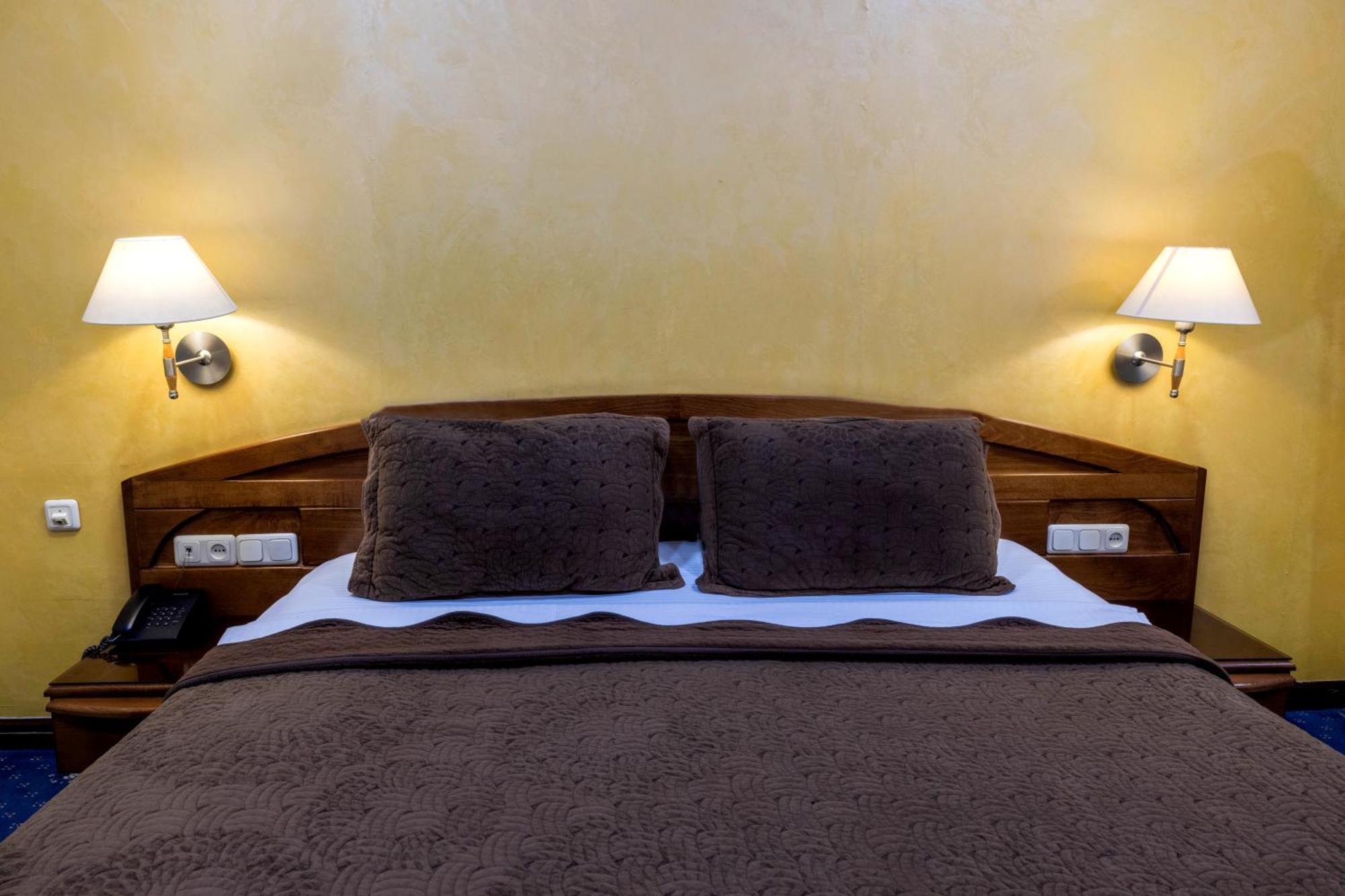 Ararat Hotel Erivan Exterior foto
