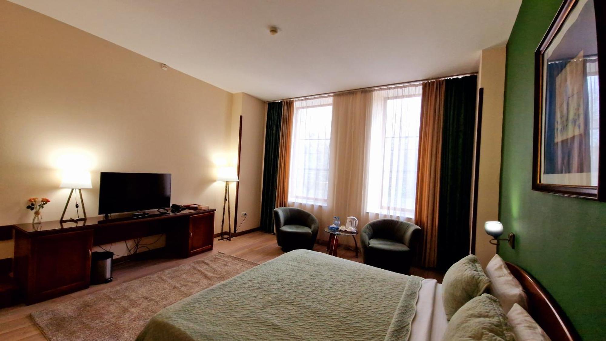 Ararat Hotel Erivan Exterior foto