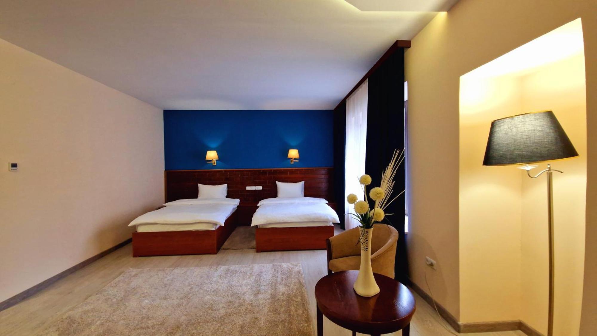 Ararat Hotel Erivan Exterior foto
