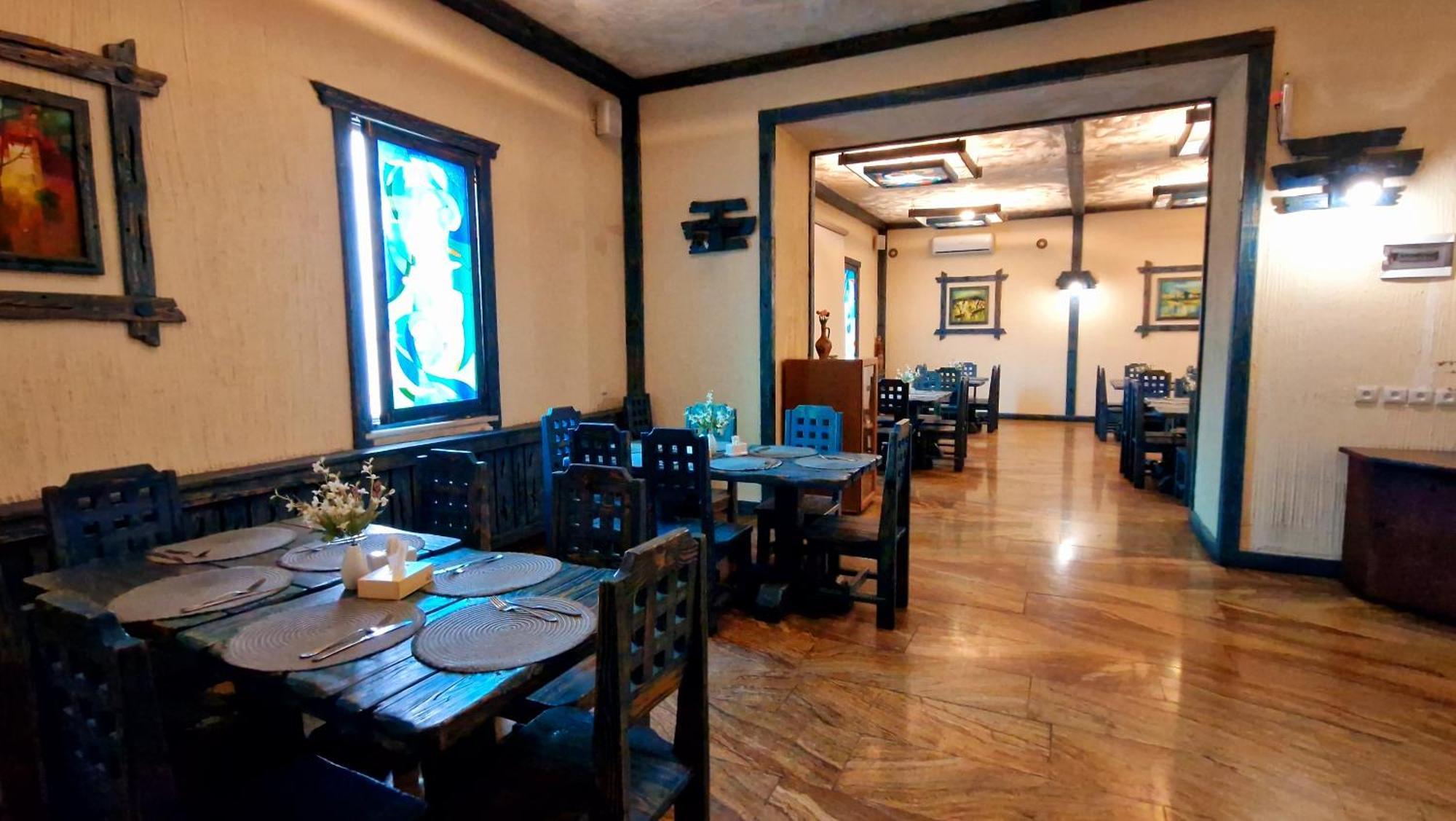 Ararat Hotel Erivan Exterior foto